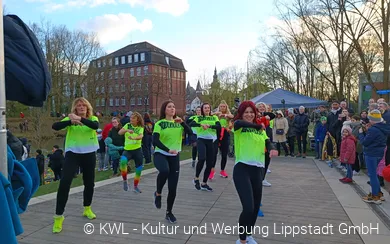 Zumba zum Entenangeln im Grünen Winkel