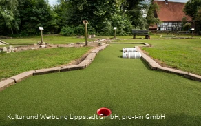 Minigolf Loesmann auf der Heide (c) KWL Kultur und Werbung Lippstadt GmbH Pro-t-in GmbH (2).jpg