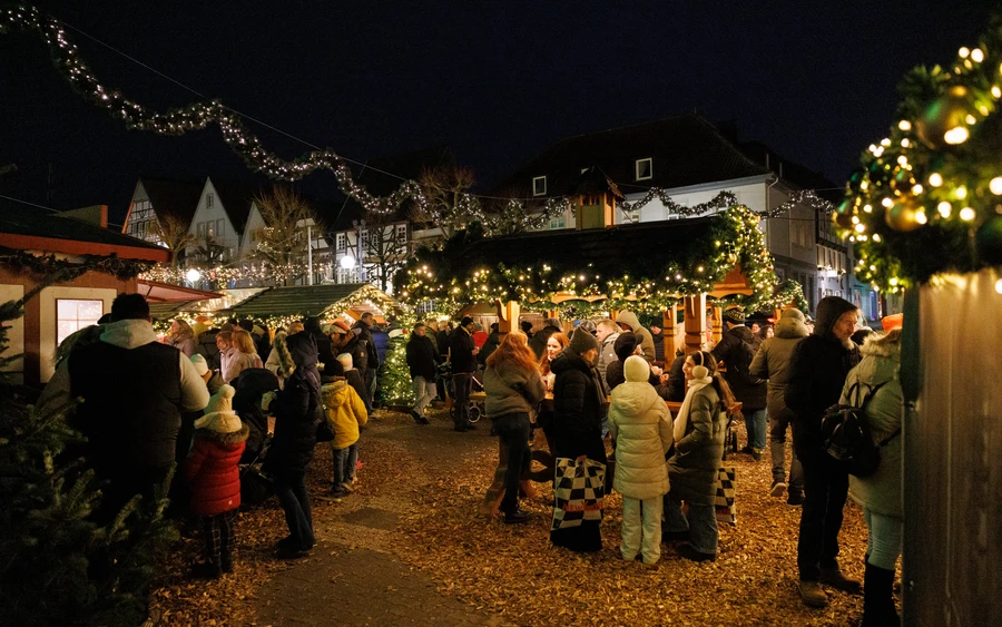 Gemütliche Atmosphäre auf dem Weihnachtsmarkt in Lippstadt
