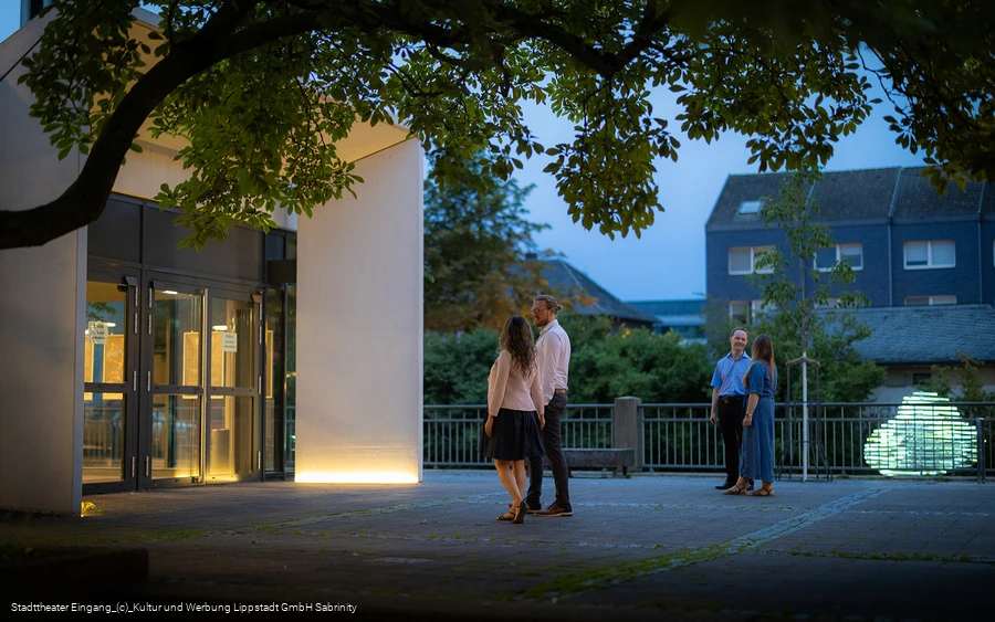 Besuch im Stadttheater Lippstadt bei Abendsttimmung