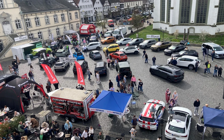 Mobilitätsausstellung auf dem Rathausplatz