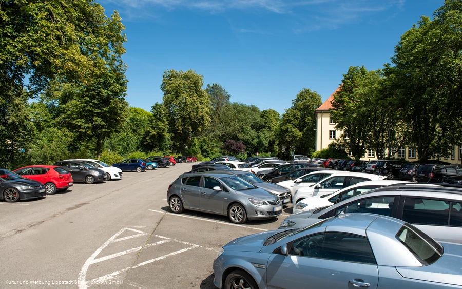 Parkplatz Kuhmarkt (c) KWL Kultur und Werbung Lippstadt GmbH Pro-t-in GmbH.jpg