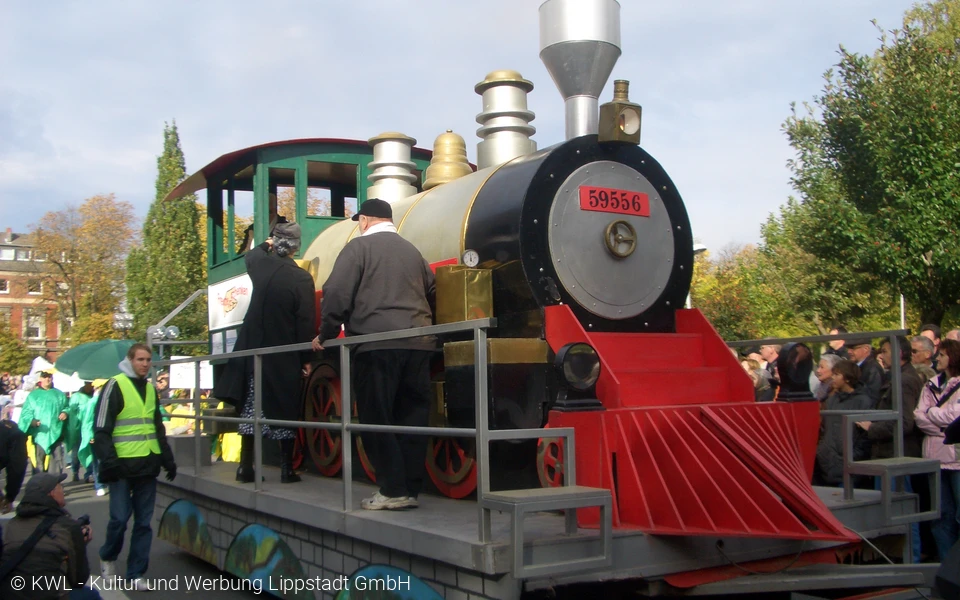 Herbstwochen-Umzug 2010 - Lok