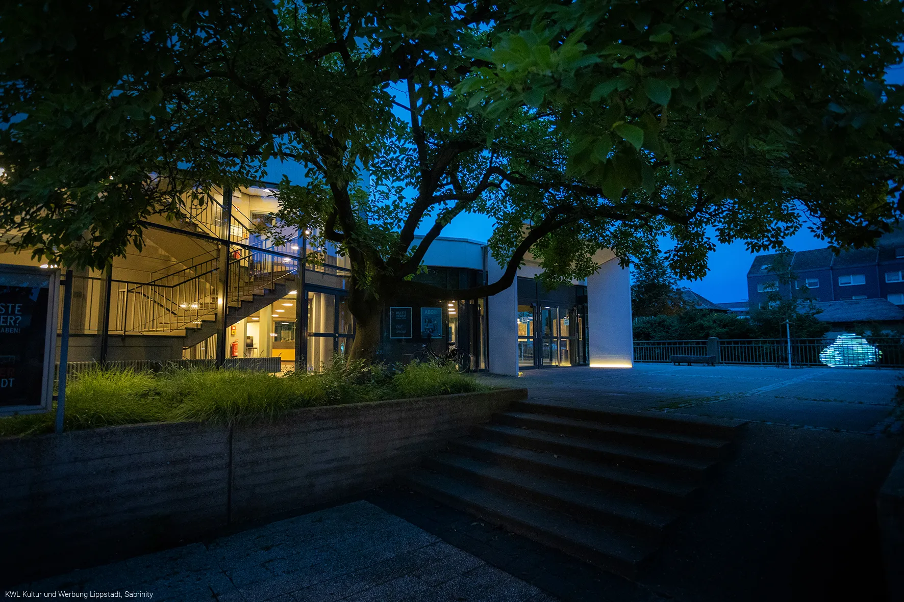 Stadttheater Treppen zum Eingang