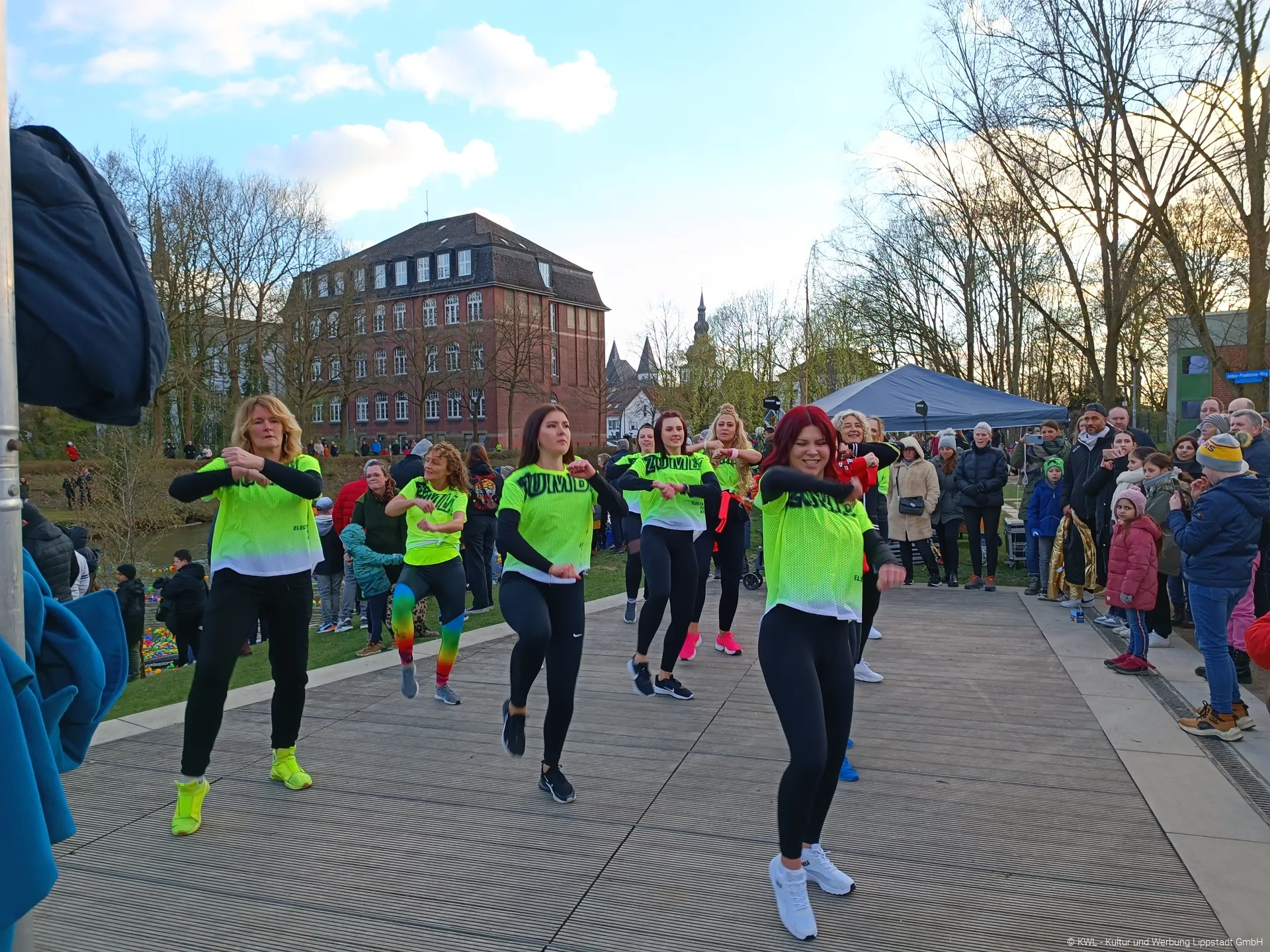 Zumba zum Entenangeln im Grünen Winkel
