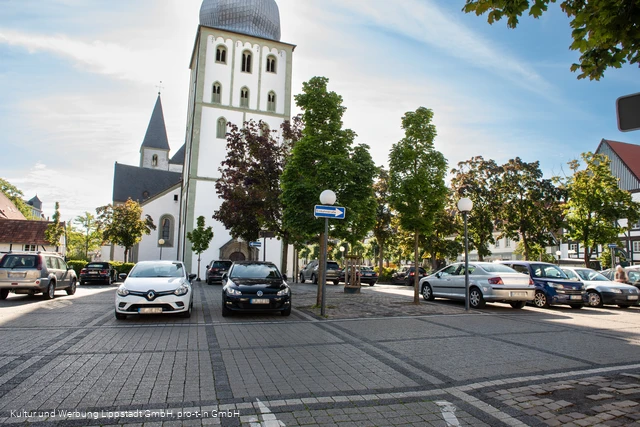 Parkplatz_Marktplatz_(c) KWL Kultur und Werbung Lippstadt GmbH Pro-t-in GmbH (2).jpg