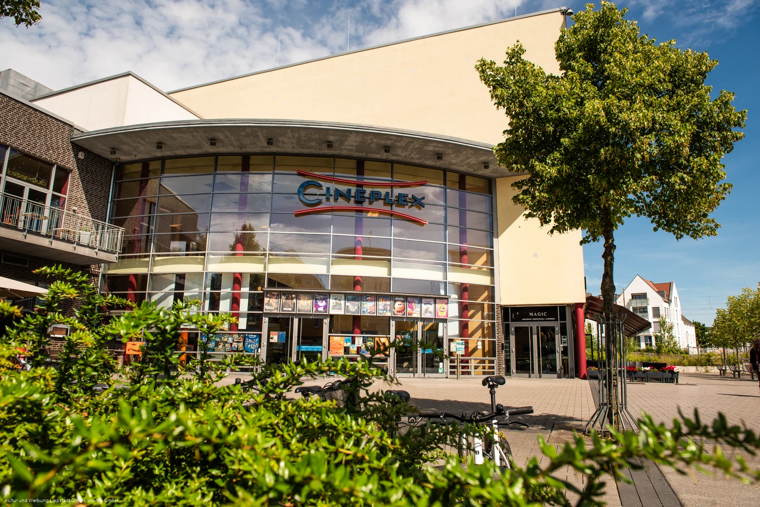 Cineplex_Lippstadt_(c) KWL Kultur und Werbung Lippstadt GmbH Pro-t-in GmbH (2).jpg Cineplex_Lippstadt_(c) KWL Kultur und Werbung Lippstadt GmbH Pro-t-in GmbH (2).jpg