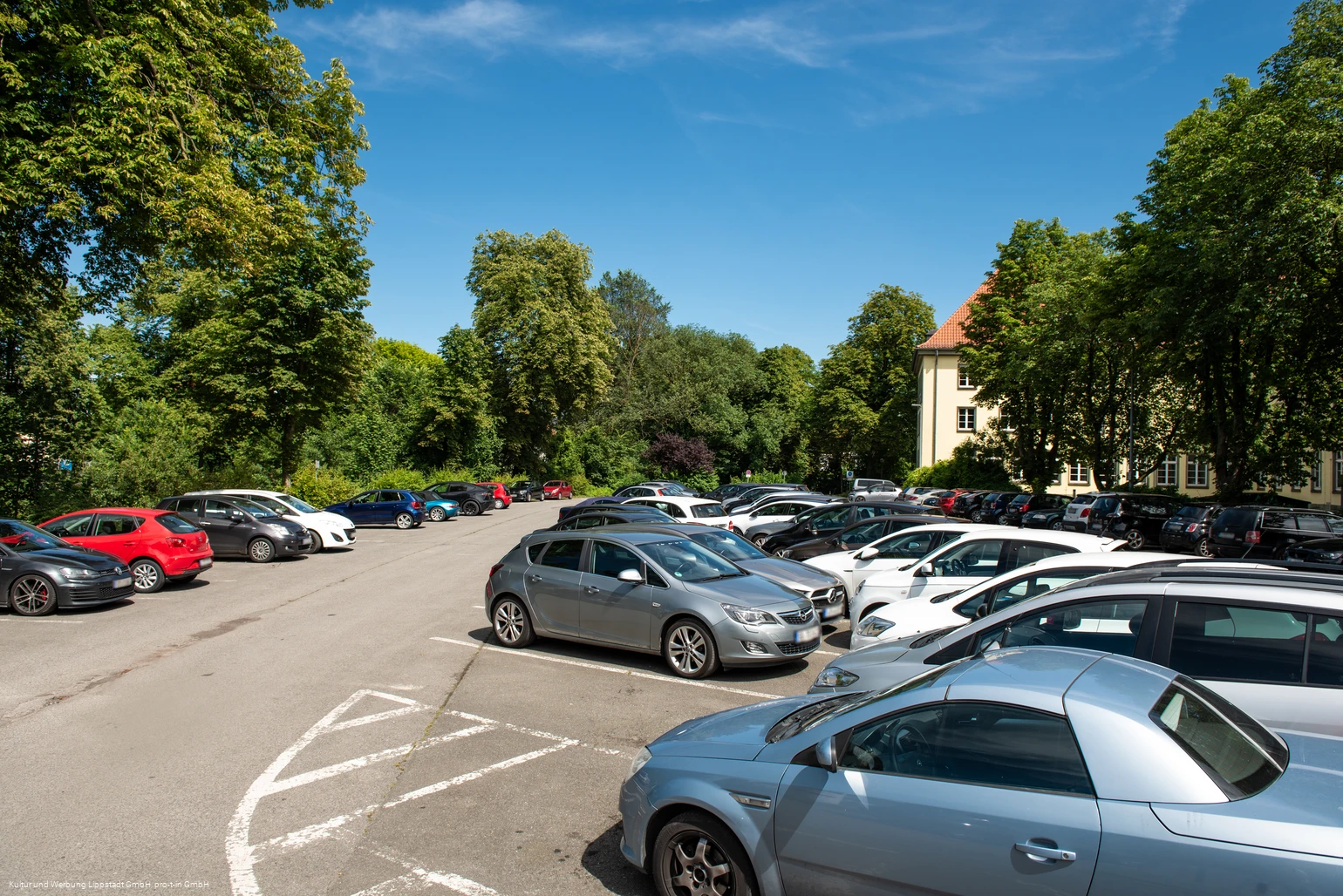 Parkplatz Kuhmarkt (c) KWL Kultur und Werbung Lippstadt GmbH Pro-t-in GmbH.jpg