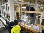 Holzarbeiten beim Weihnachtsmarkt in Bad Waldliesborn