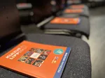Programm auf Stuhl