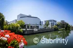 Stadttheater im Sommer
